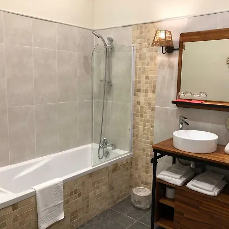 Bed & Breakfast Gentil'home - Toulouse Prestige 3*