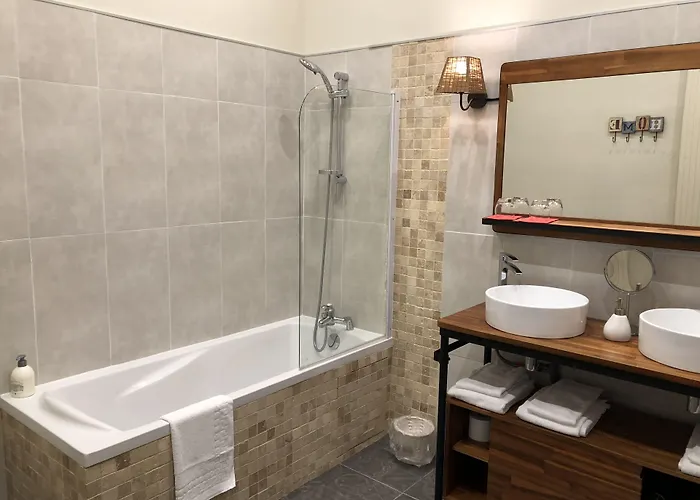 Gentil'home - Toulouse Prestige Bed & Breakfast 3*