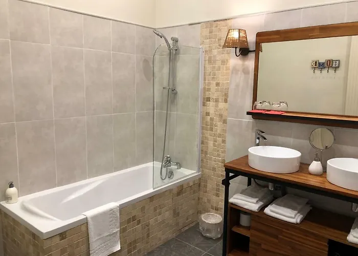 Bed & Breakfast Gentil'home - Toulouse Prestige 3*