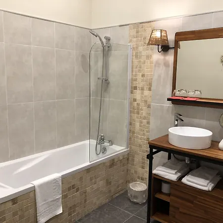 Gentil'home - Toulouse Prestige Bed & Breakfast 3*