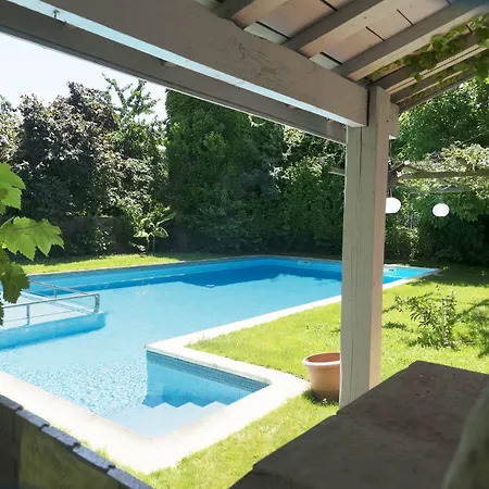 Gentil'home - Toulouse Prestige Bed & Breakfast 3*