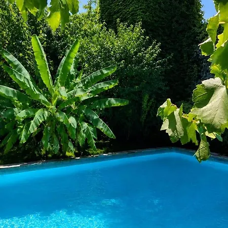 לינה וארוחת בוקר Maison De Maitre Gentil'home - Demeure De 1699 - Avec De 35 A 40 Metres Carres, Chacune Avec Sa Salle De Bains Privative - Jardins, Piscine Et Tour - Toulouse Metropole 3*
