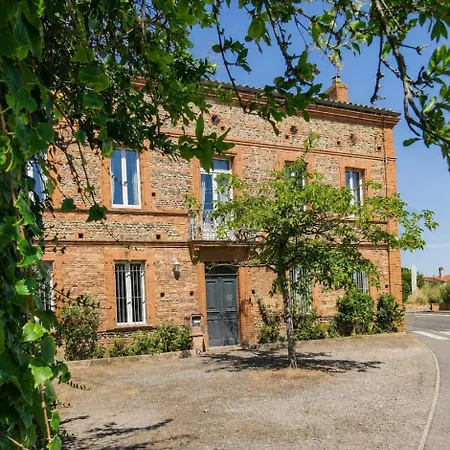 לינה וארוחת בוקר Maison De Maitre Gentil'home - Demeure De 1699 - Avec De 35 A 40 Metres Carres, Chacune Avec Sa Salle De Bains Privative - Jardins, Piscine Et Tour - Toulouse Metropole 3*