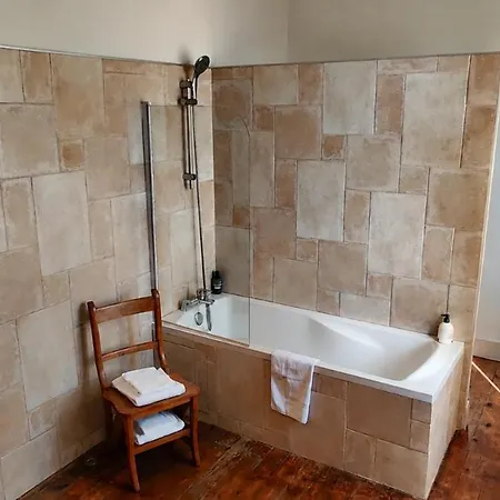 לינה וארוחת בוקר Maison De Maitre Gentil'home - Demeure De 1699 - Avec De 35 A 40 Metres Carres, Chacune Avec Sa Salle De Bains Privative - Jardins, Piscine Et Tour - Toulouse Metropole 3*