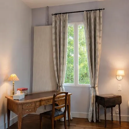 Bed & Breakfast Maison De Maitre Gentil'home - Demeure De 1699 - Avec De 35 A 40 Metres Carres, Chacune Avec Sa Salle De Bains Privative - Jardins, Piscine Et Tour - Toulouse Metropole Fenouillet (Haute-Garonne)