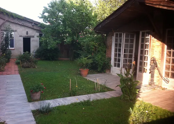 Gentil'home - Toulouse Prestige Bed & Breakfast 3*